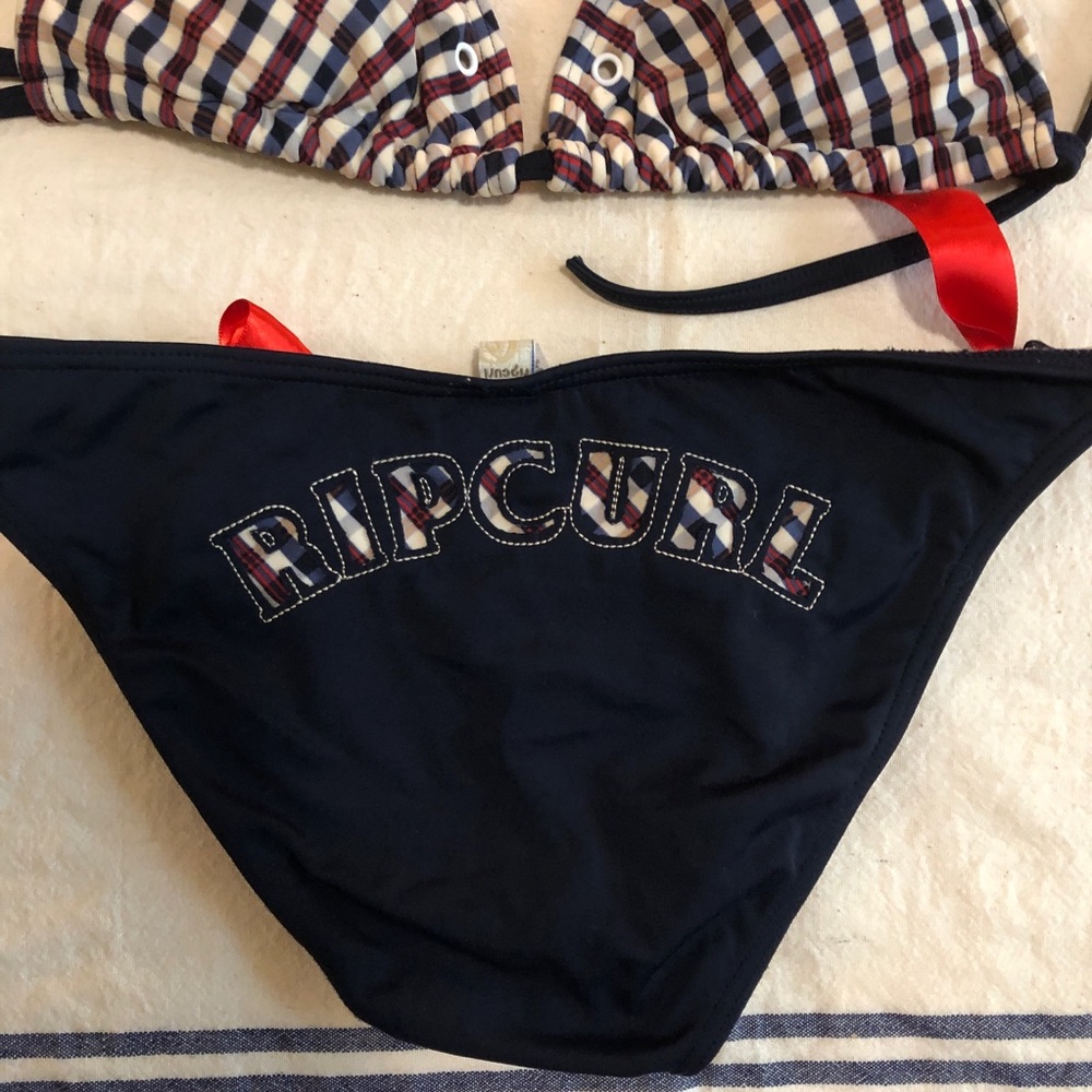 Ripcurl Bikini Top And Bottom - image 8